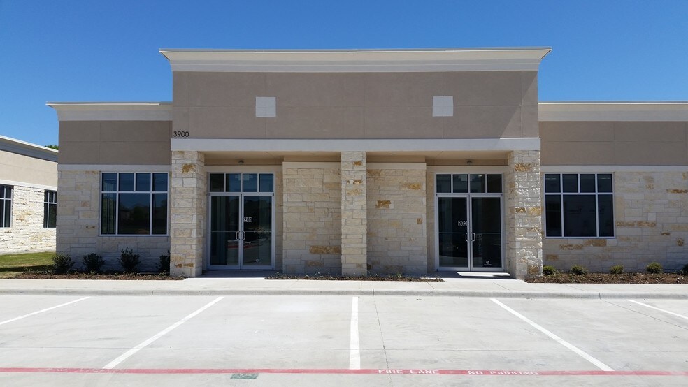 More Photos Of 3900 S Stonebridge Dr, McKinney Office For Lease