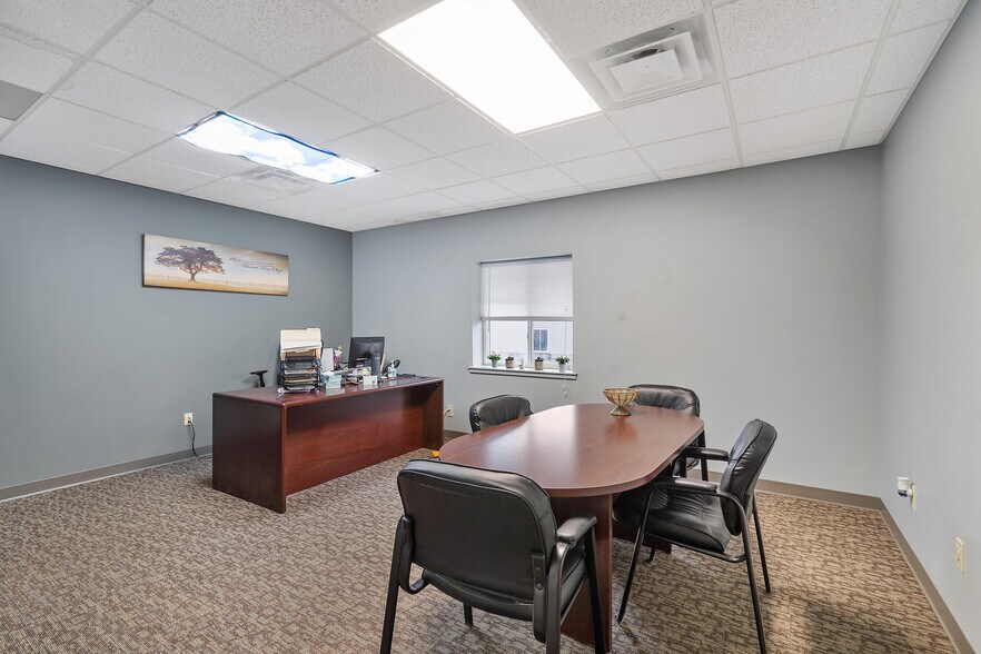 More Photos Of 34 Wright Ave, Auburn Truck Terminal For Sale