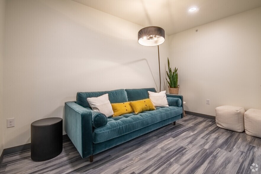 More Photos Of 6001 Alderson St, Schofield Apartments For Sale