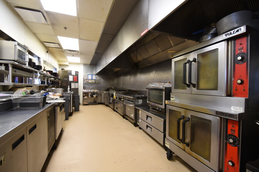 More Photos Of 506 Broadway, Fargo Restaurant For Lease