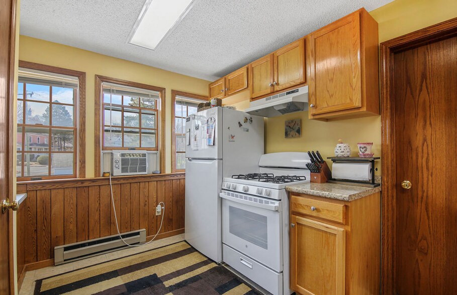 More Photos Of 470 New Britain Rd, Berlin Office For Sale