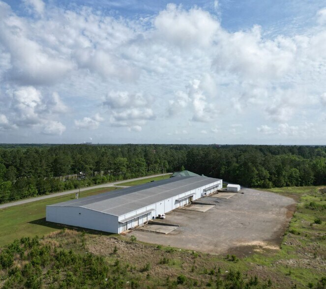 More Photos Of 9800 I 65 Service Rd S, Creola Warehouse For Lease