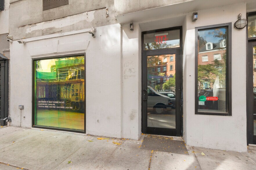 More Photos Of 214-216 E 9th St, New York Apartments For Lease