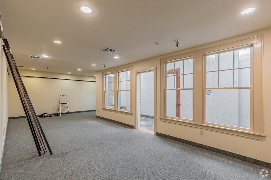 More Photos Of 181-195 High St NE, Salem General Retail For Sale