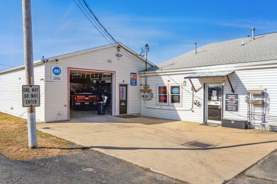 More Photos Of 14340 State Route 58, Oberlin Freestanding For Sale