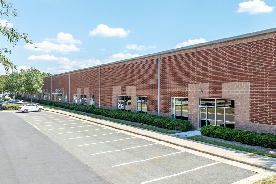 More Photos Of 3000 Perimeter Park Dr W, Morrisville Warehouse For Lease