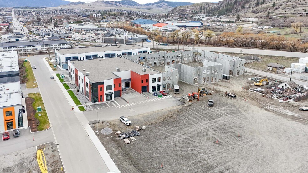 More Photos Of 4605 34 St, Vernon Distribution For Lease