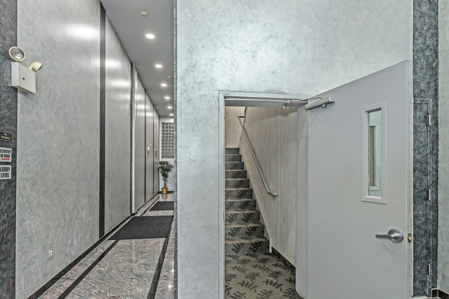 More Photos Of , Bayside Office For Sale