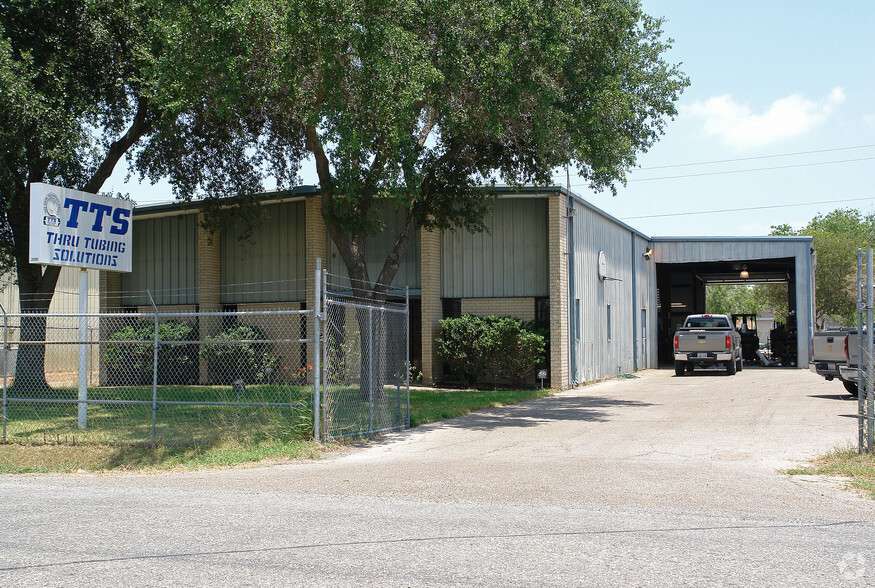 Primary Photo Of 818 Cantwell Ln, Corpus Christi Warehouse For Lease