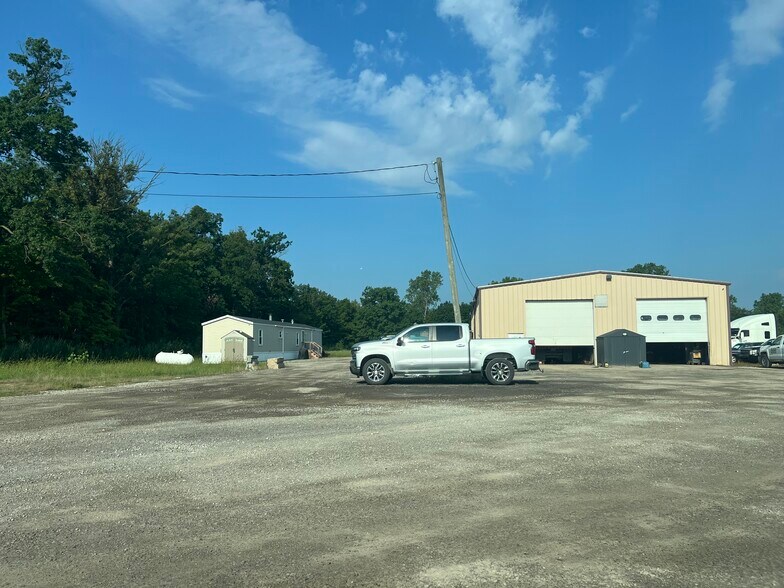 More Photos Of 1911 Newport Rd, Carleton Warehouse For Sale