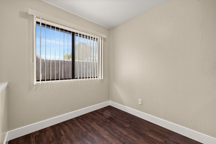 More Photos Of 2944 Del Paso Blvd, Sacramento Apartments For Sale