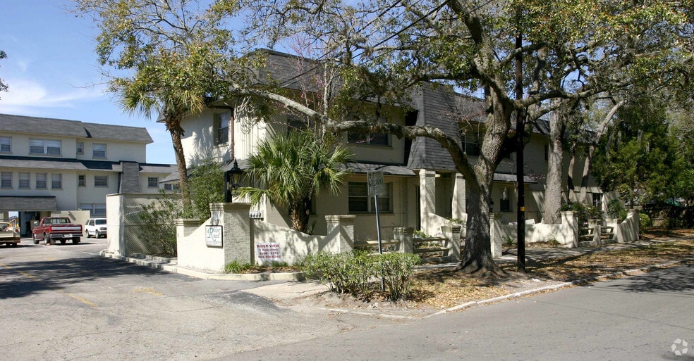 More Photos Of 1650 River Rd, Jacksonville Apartments For Sale