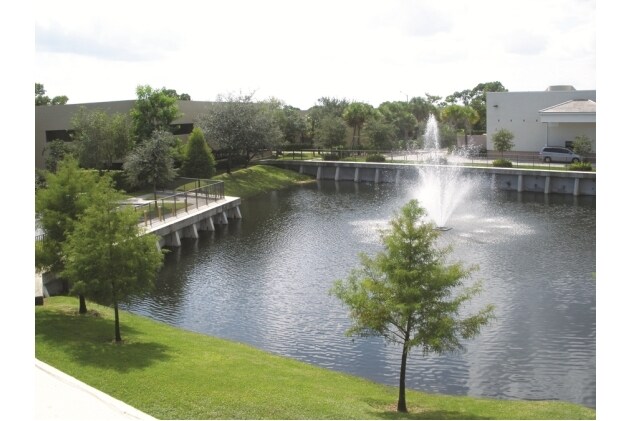 More Photos Of 8100-8110 Royal Palm Blvd, Coral Springs Medical For Lease