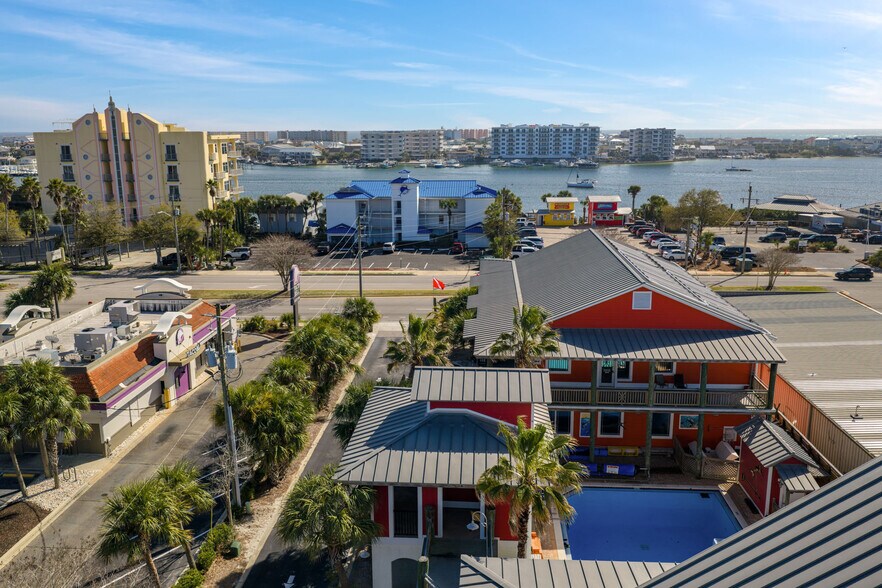 More Photos Of 503 Harbor Blvd, Destin Office For Lease