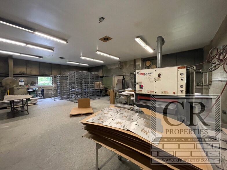 More Photos Of 19 Ryan Dr, Hopewell Junction Manufacturing For Sale