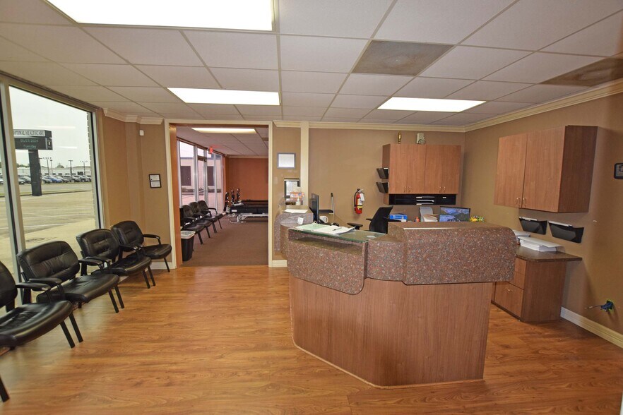 More Photos Of 2701-2709 Palmer Hwy, Texas City Storefront Retail Office For Sale