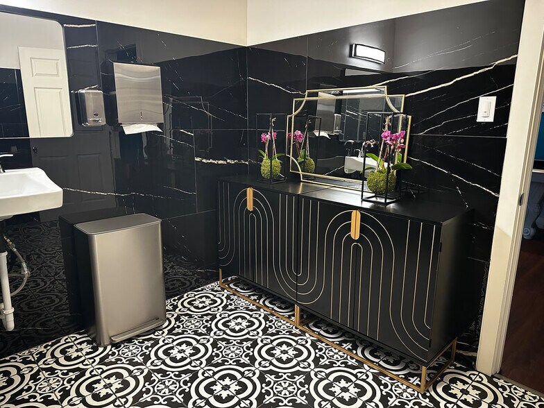 More Photos Of 475-479 W 4th St, San Bernardino General Retail For Lease