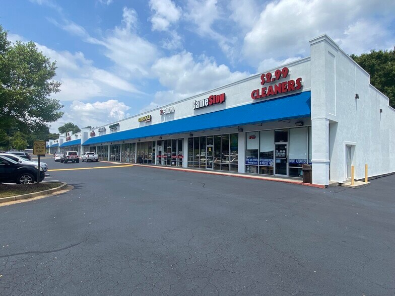 More Photos Of 697 Davis Rd, Stockbridge Unknown For Sale