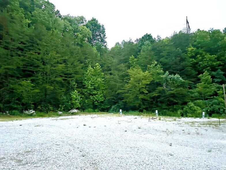 More Photos Of 269 Luther Seiber blvd, Pioneer Specialty For Sale