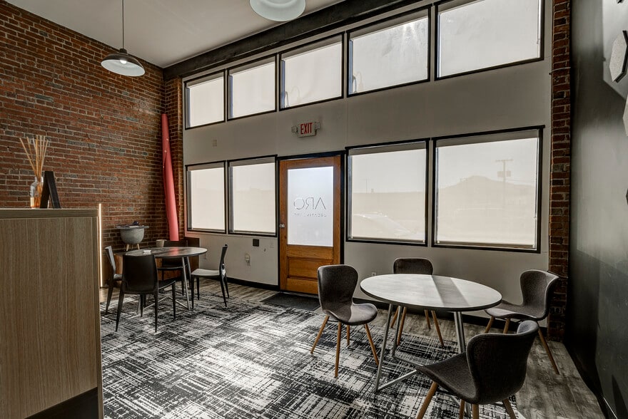 More Photos Of 227 Main St, Kingsport Storefront Retail Residential For Sale