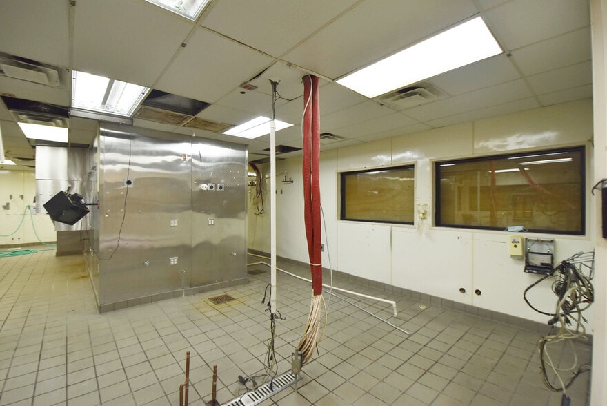 More Photos Of 64 Carriage Oaks Dr, Tyrone Restaurant For Lease