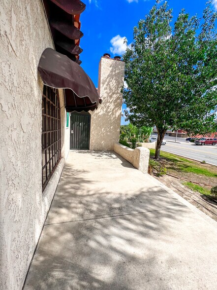 More Photos Of 623 W La Habra Blvd, La Habra Medical For Sale