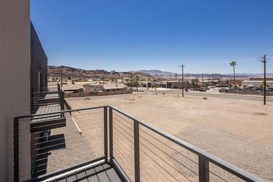 More Photos Of 3204 Sweetwater Ave, Lake Havasu City Self Storage For Sale