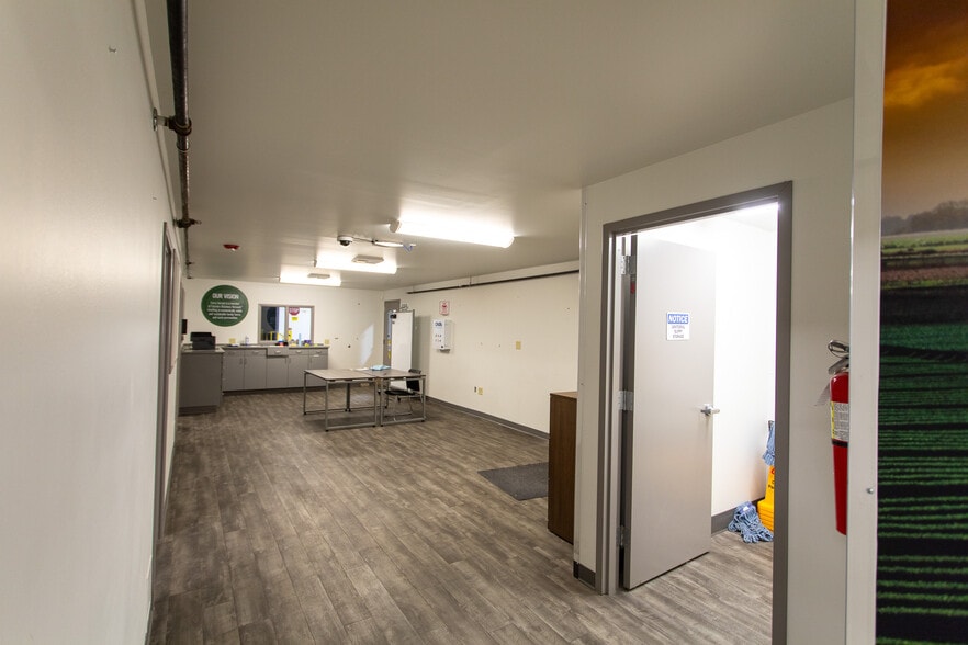 More Photos Of 1401 Stuckey Rd, Great Falls Warehouse For Lease