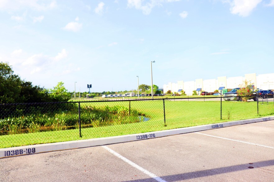 More Photos Of 10388 State Road 84, Davie Warehouse For Lease