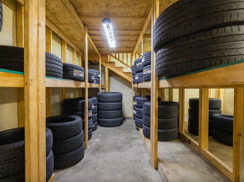 More Photos Of 65 E Sauk Trl, Chicago Heights Auto Repair For Sale