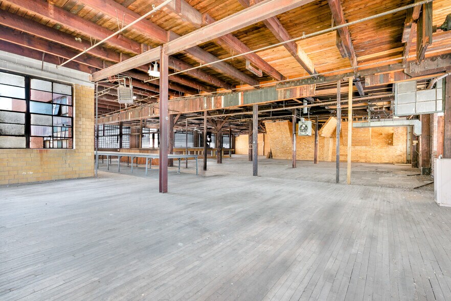 More Photos Of 2301 E 28th St, Chattanooga Manufacturing For Lease