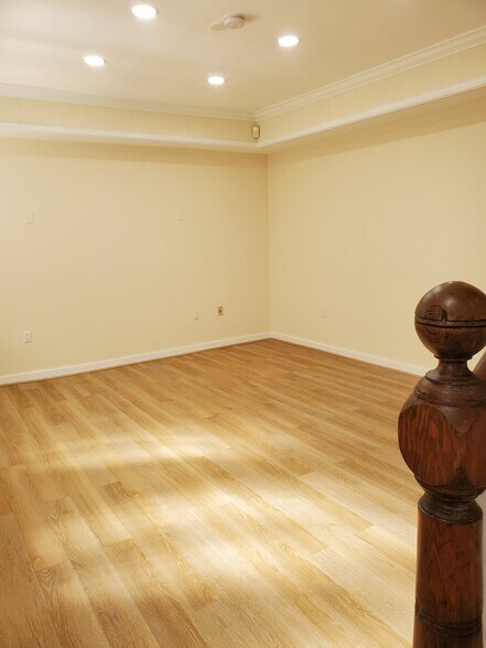 More Photos Of 9 Saint Matthews Ct NW, Washington Office Residential For Lease