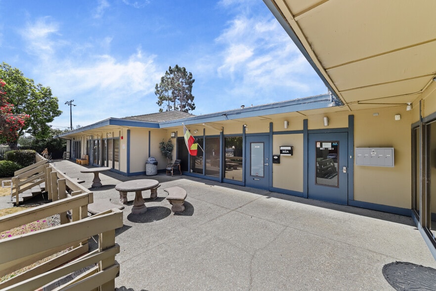 More Photos Of 300 Pendleton Way, Oakland Office For Sale