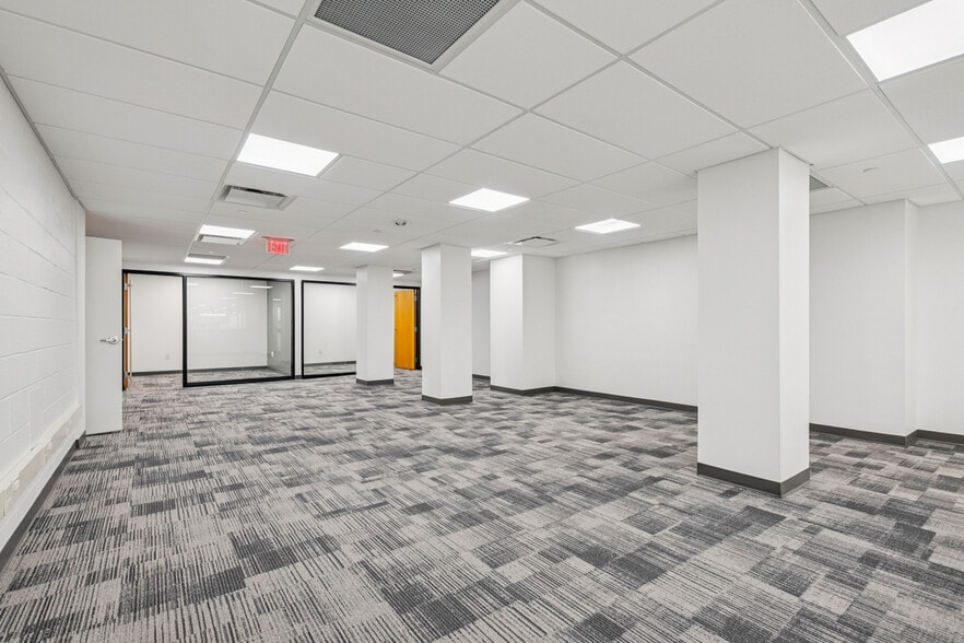 More Photos Of 1421 Race St, Philadelphia Medical For Lease