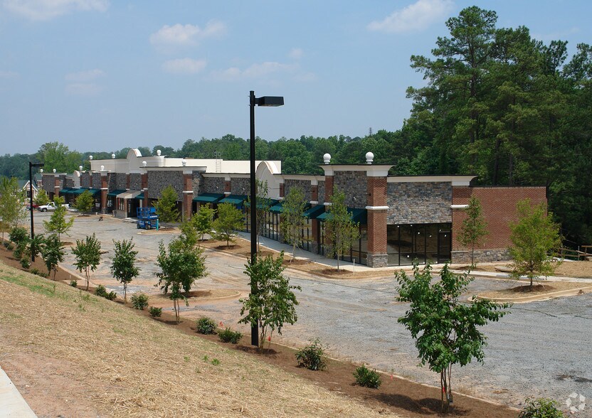 Primary Photo Of 1910 Eagle Dr, Woodstock Freestanding For Lease