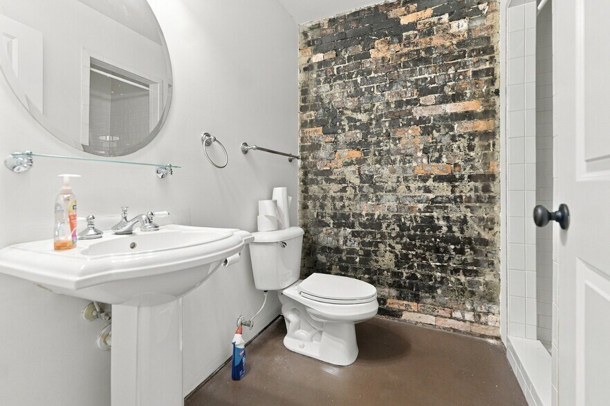 More Photos Of 1602-1608 Walnut St, Jacksonville Restaurant For Sale
