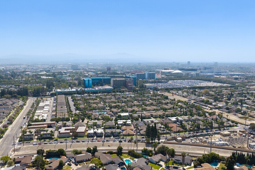 Primary Photo Of , Anaheim Multifamily For Sale