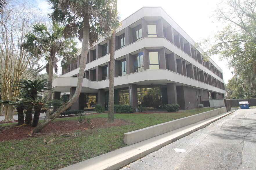 More Photos Of 644 Cesery Blvd, Jacksonville Medical For Lease
