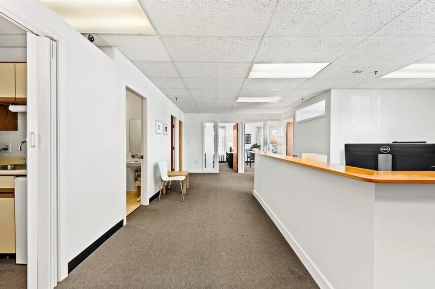 More Photos Of 111 Boston Post Rd, Sudbury Office For Sale