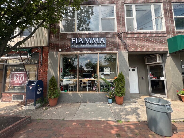 Primary Photo Of 473-475 Ashford Ave, Ardsley Office For Lease