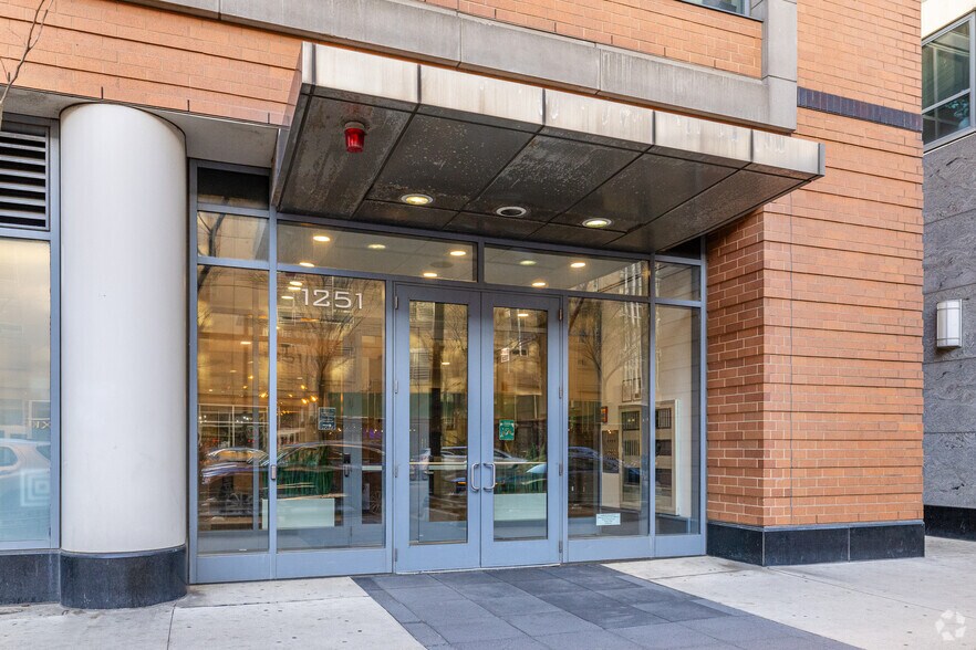 More Photos Of 1251 S Michigan Ave, Chicago Apartments For Lease