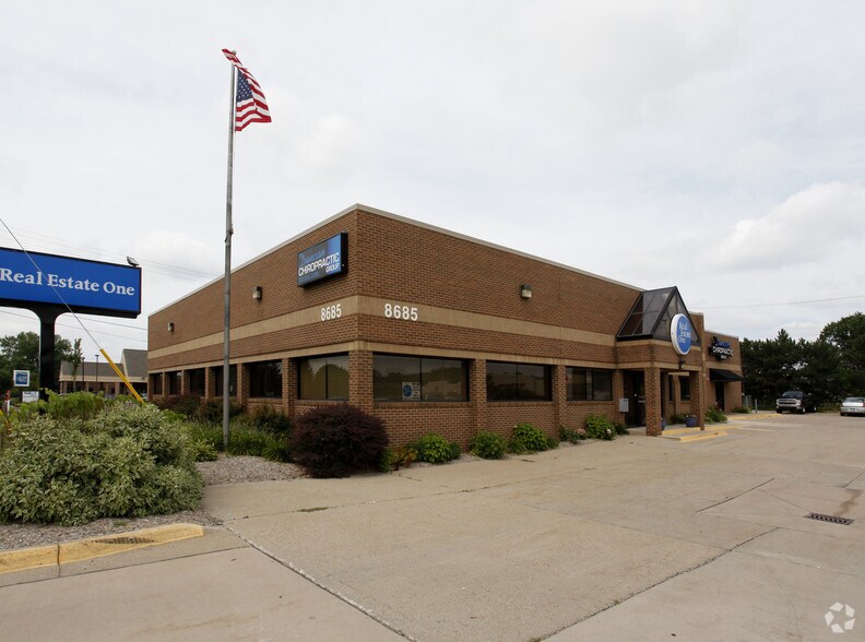 Primary Photo Of 8685 W Grand River Ave, Brighton Office For Sale