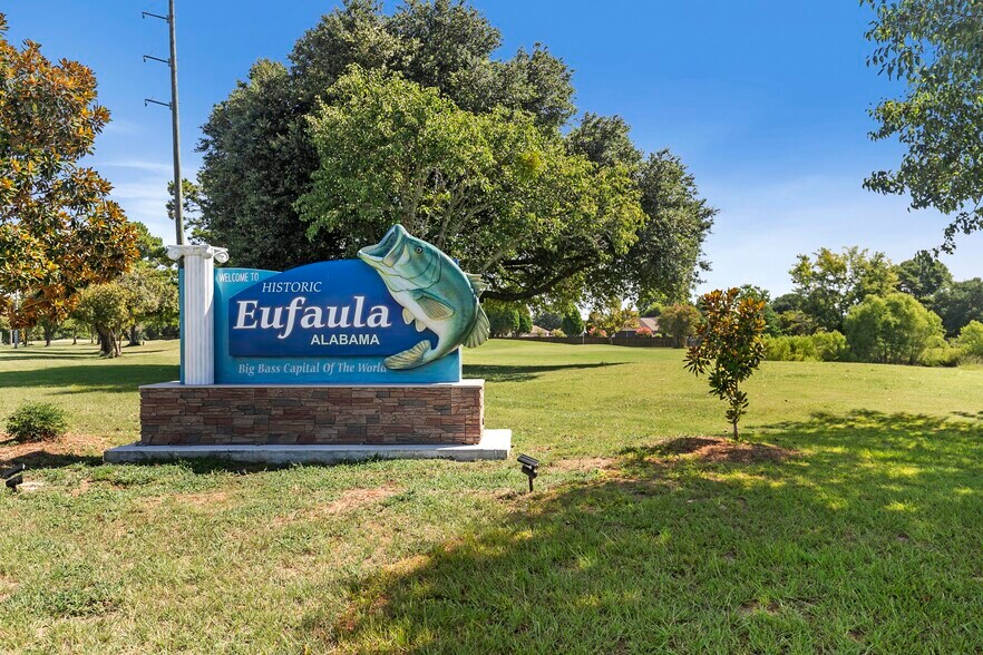 More Photos Of 101 Merion Dr, Eufaula Golf Course Driving Range For Sale