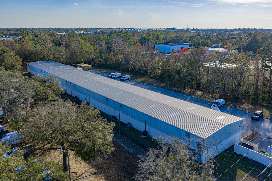 More Photos Of 2711 Airport Rd, Plant City Industrial For Sale