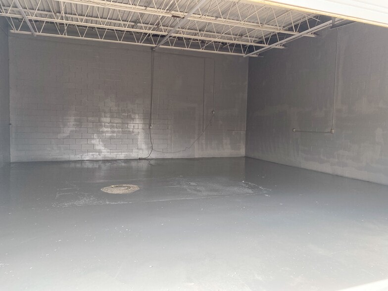 More Photos Of 12810-12876 US Highway 301, Dade City Unknown For Lease
