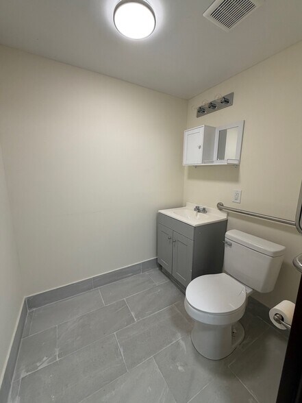 More Photos Of 1525-1527 Bryant Ave, Bronx Apartments For Lease