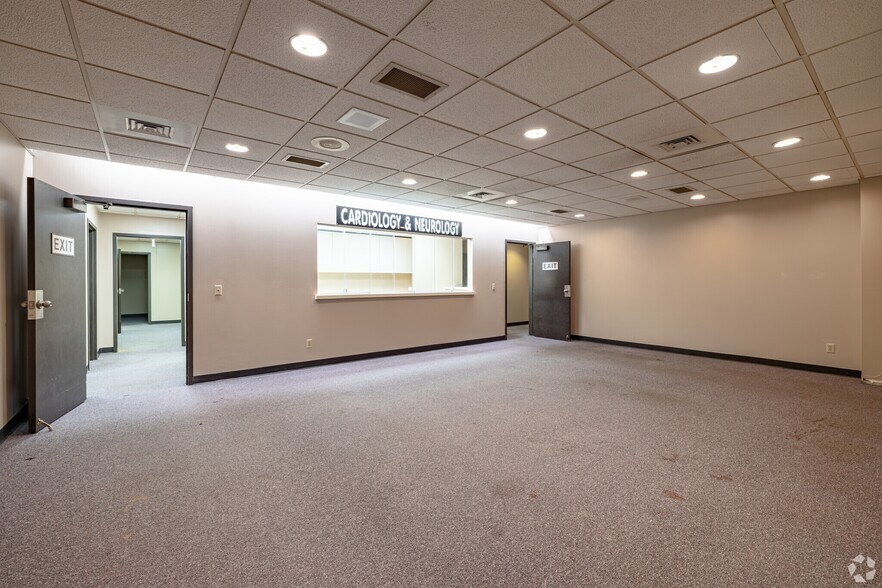 More Photos Of 4802 Texas Blvd, Texarkana Medical For Lease