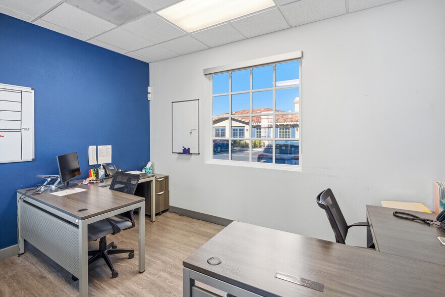 More Photos Of 3087 E Warm Springs Rd, Las Vegas Office For Sale
