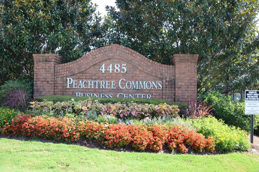 Primary Photo Of 4485 Tench Rd, Suwanee Office Residential For Lease