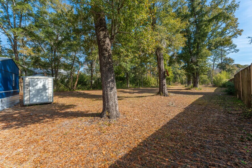 More Photos Of 341 Madison St, Freeport Multifamily For Sale